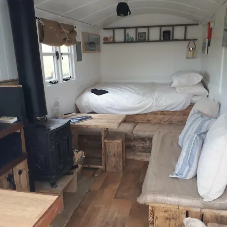 Meadowbeck - Shepherd Huts