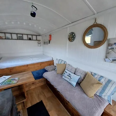 Meadowbeck - Shepherd Huts