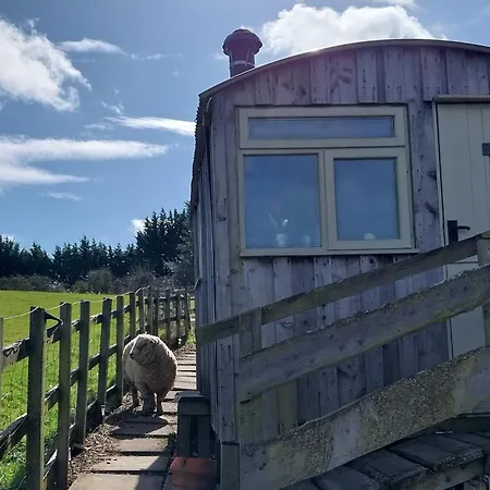 Meadowbeck - Shepherd Huts Fylingdales