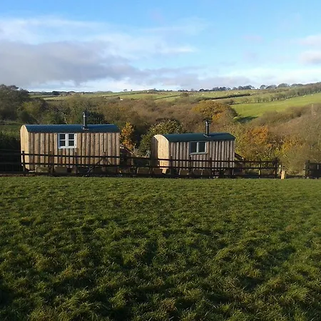 Meadowbeck - Shepherd Huts Campingplatz