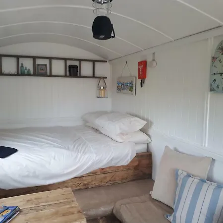 Meadowbeck - Shepherd Huts Fylingdales