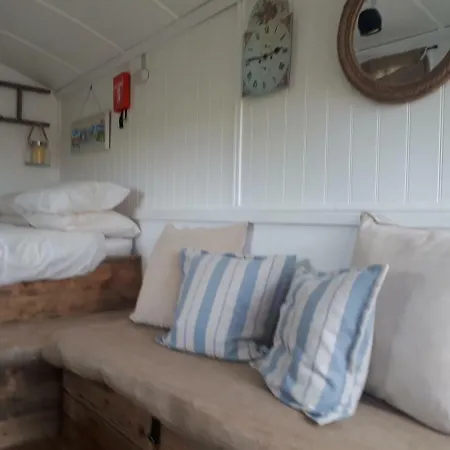 Meadowbeck - Shepherd Huts Kamp alanı *