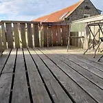 Meadowbeck - Shepherd Huts Fylingdales