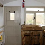 Campingplads Meadowbeck - Shepherd Huts *