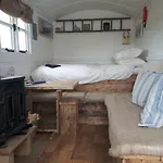 Meadowbeck - Shepherd Huts Campingplads