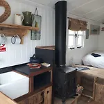 Meadowbeck - Shepherd Huts Campingplads